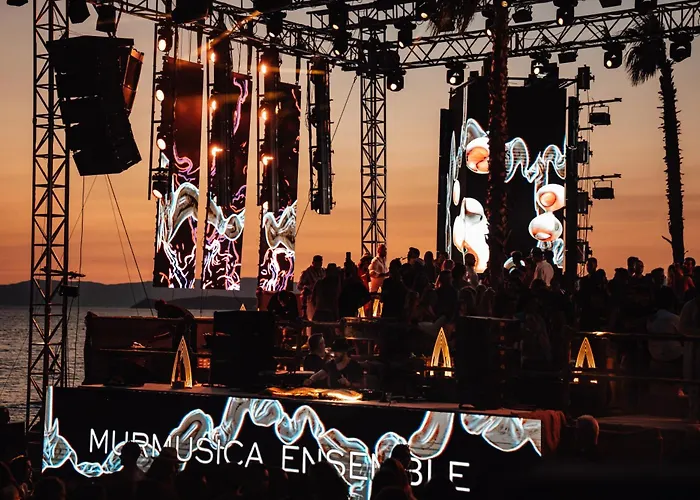 @before Sunset ホテル *